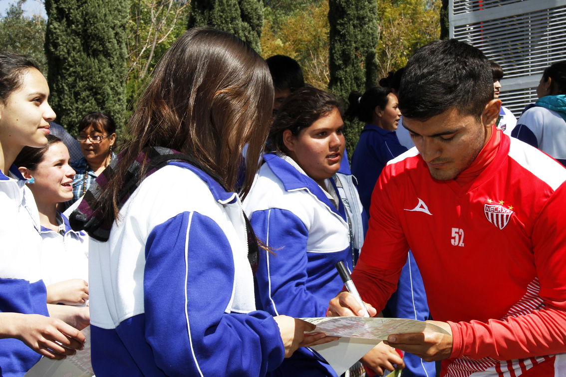 Jóvenes de la Comunidad de Malpaso visitan a los Rayos.