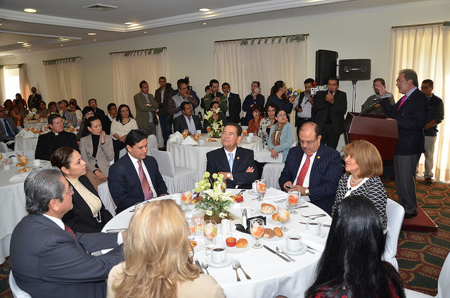 Gobierno estatal ofrece apoyo a colegios particulares