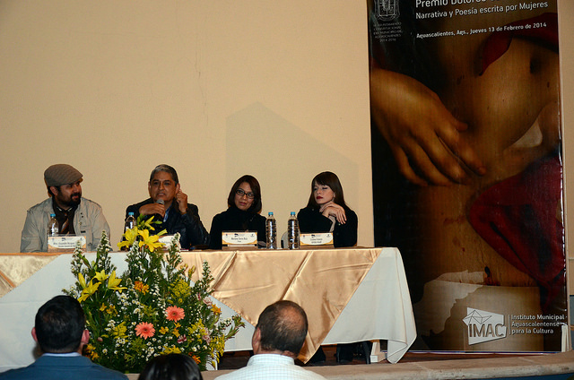 Presentan la edición impresa del Premio Dolores Castro 2013