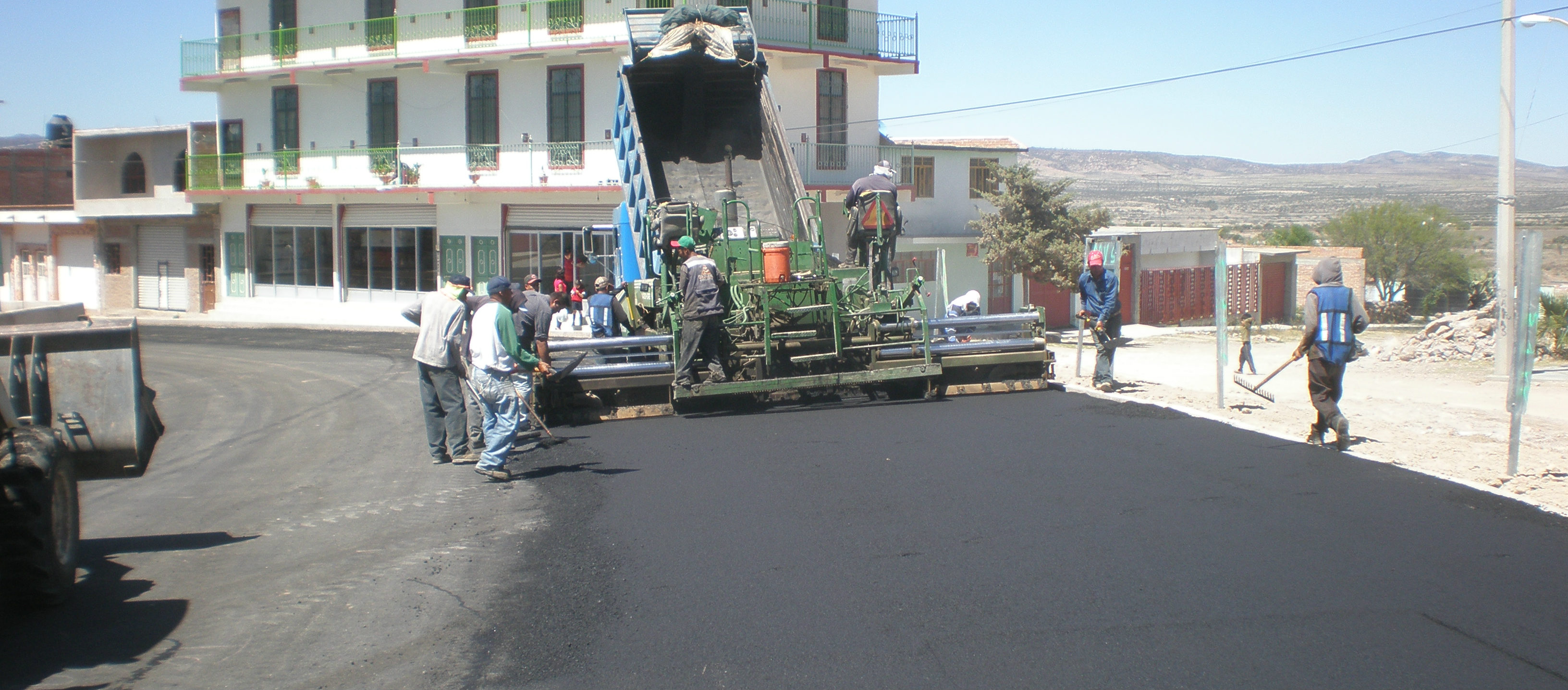 Obras en el acceso a San José de Gracia presentan 62% de avance constructivo