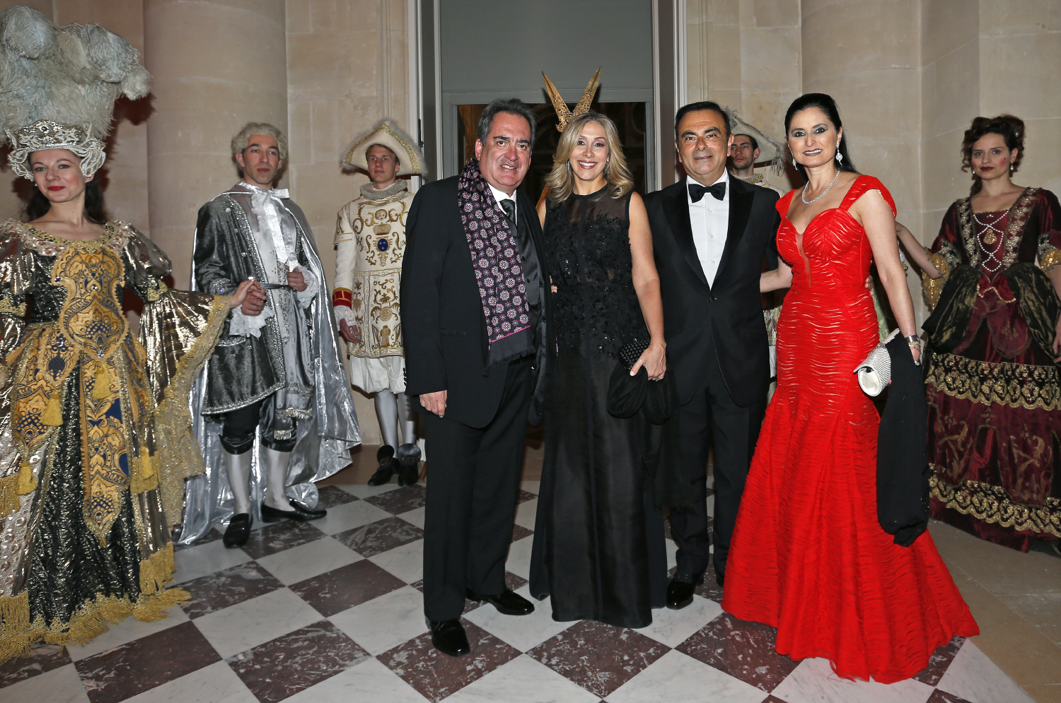 Carlos Lozano y Blanca Rivera Río de Lozano recibieron las más altas deferencias de Carlos Ghosn, CEO de Nissan