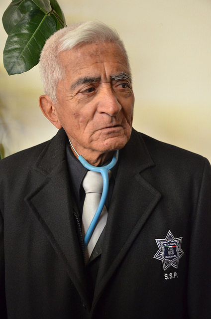 Reconocen 50 años de servicio a comandante José Guadalupe Esparza Villalobos