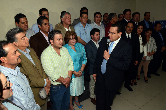 Cordero y Oliva se desmarcan de Felipe Calderón