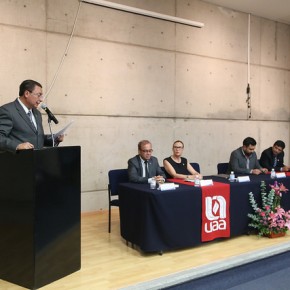 13861035743_0337b9f436_z, RG