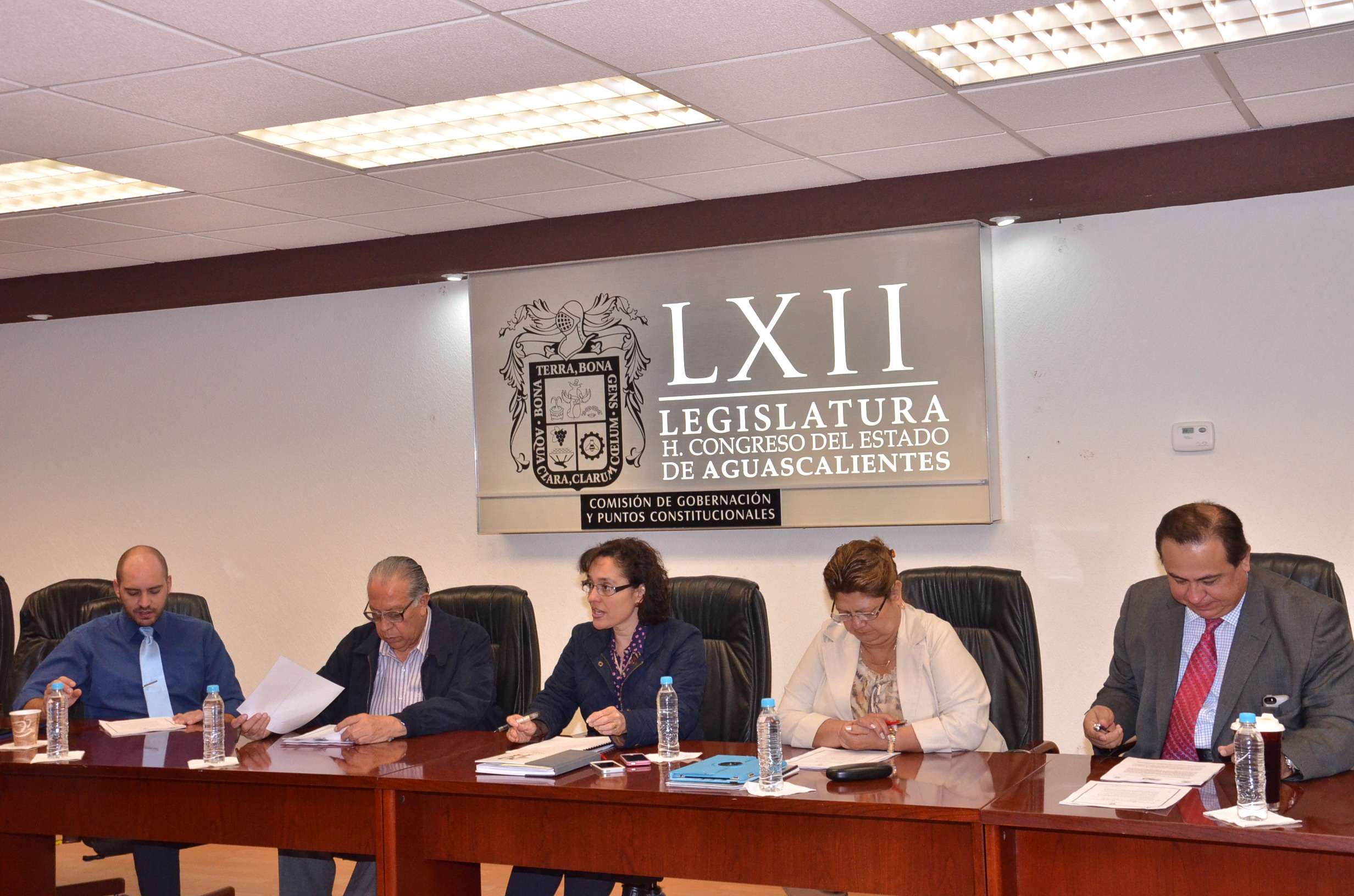 Derecho constitucional a la preparatoria gratuita, aprobado en Comisión de Gobernación del Congreso