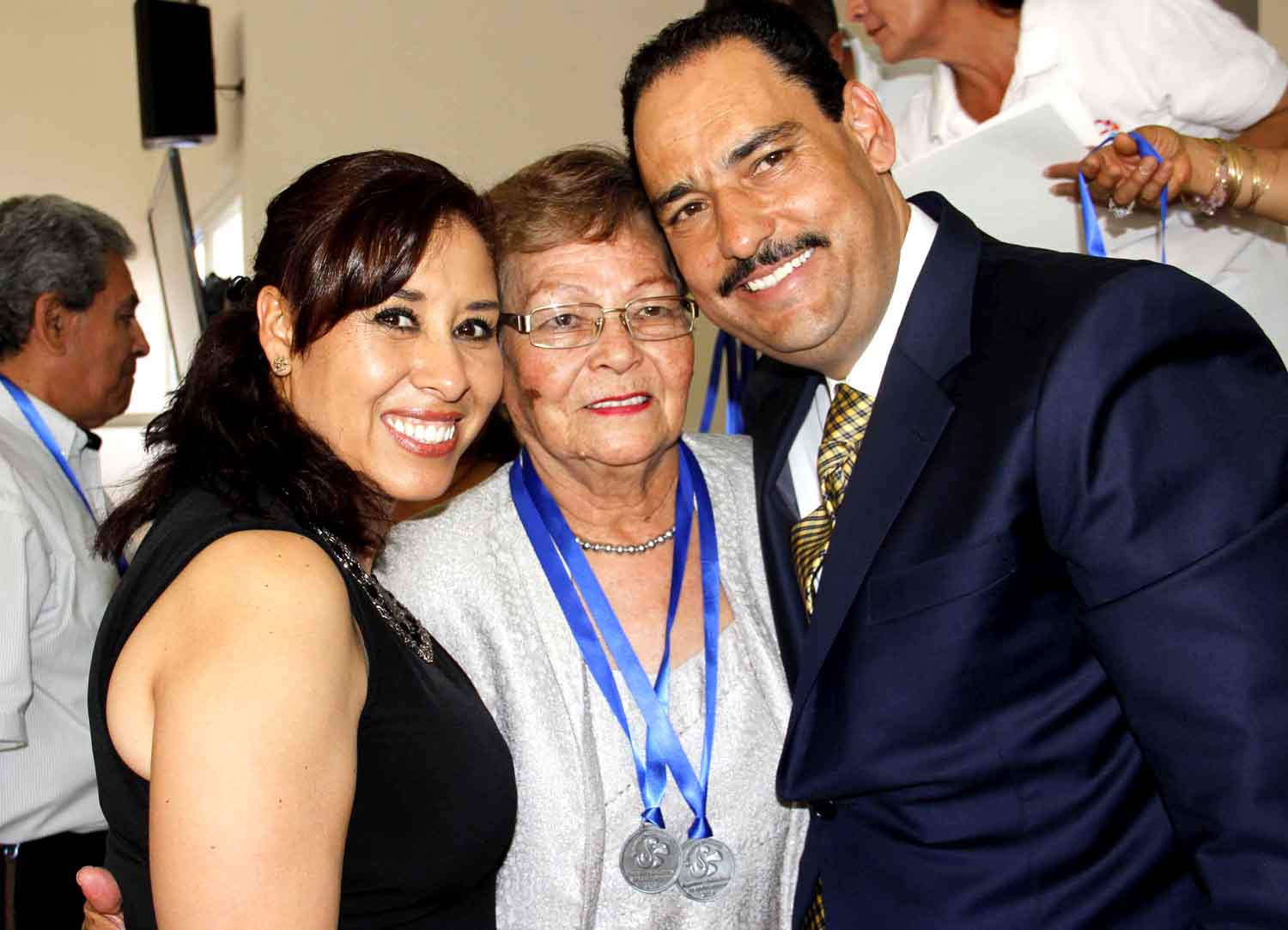 Premia el Ayuntamiento capital a ganadores de los X Juegos Municipales Deportivos y Culturales de los Adultos Mayores