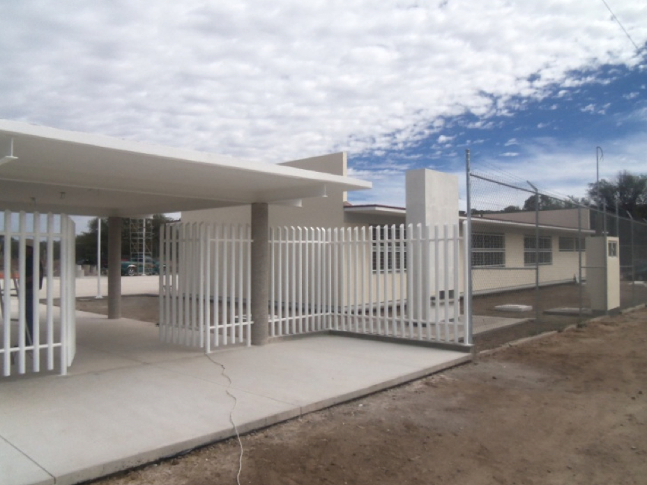 Se repararon 32 sanitarios en escuelas de educación básica