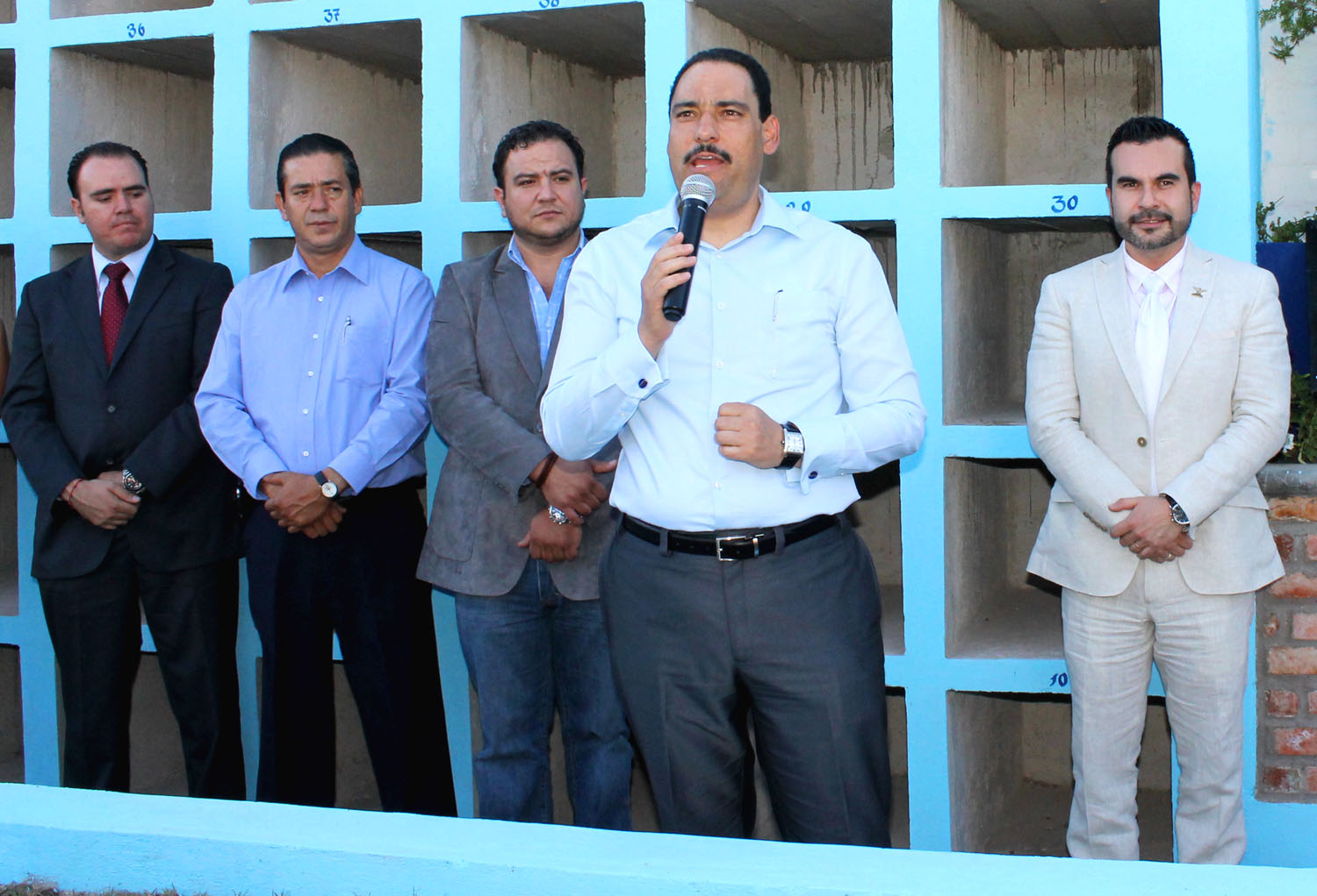 El Ayuntamiento capital entrega espacios para inhumaciones en el Panteón Municipal