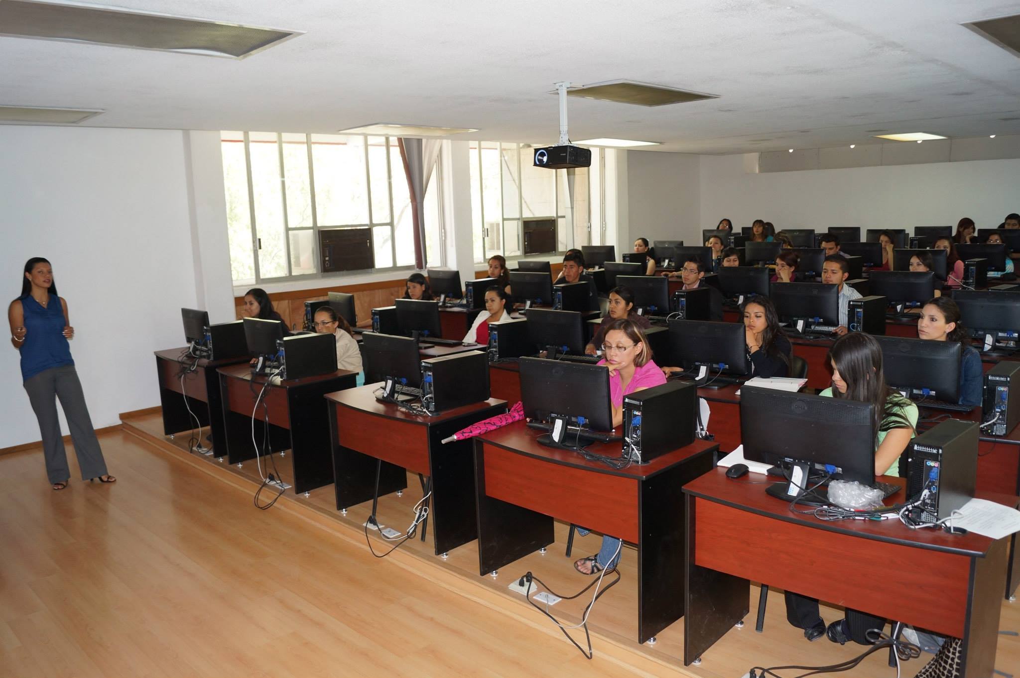 Participan estudiantes del ITA en las jornadas de capacitación de EBSCO