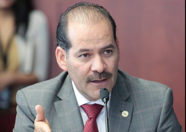 Prepara Martín Orozco paquete de reformas