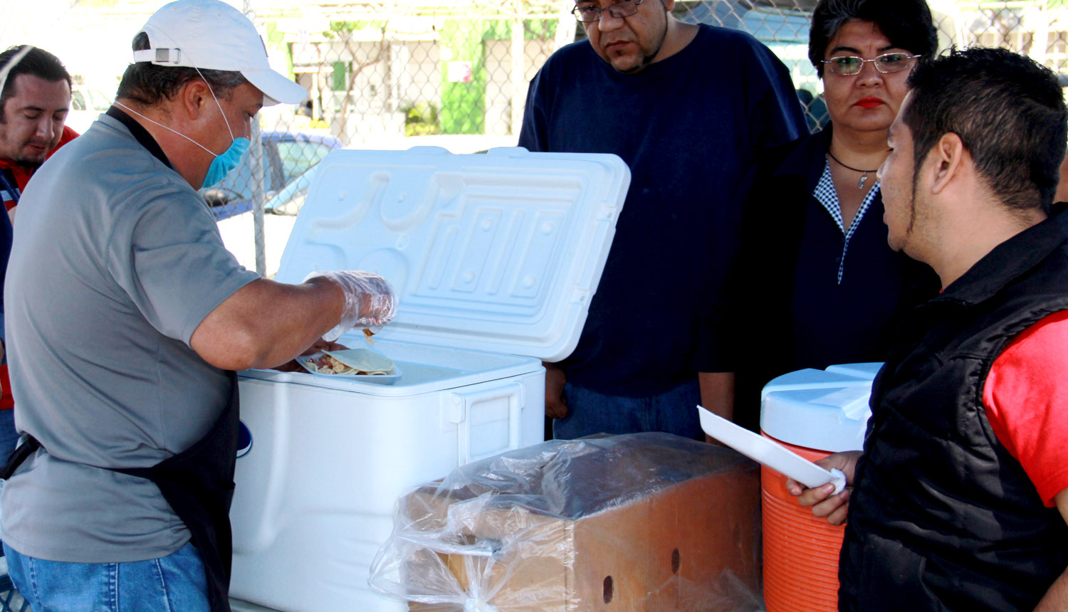 Salud municipal vigilará puestos ambulantes y semifijos de venta de alimentos durante la Feria