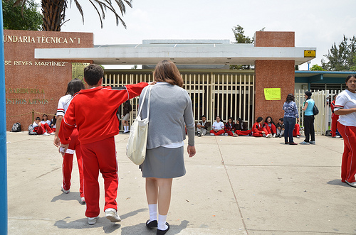 Respalda gobernador la decisión de cesar al director de la Secundaria Técnica No. 1