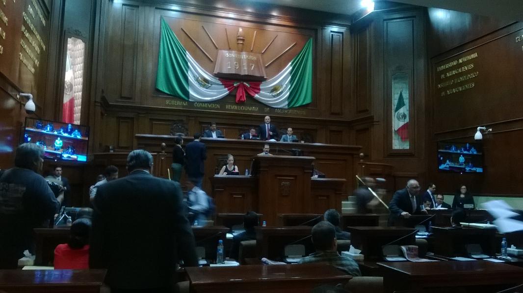 {CRONOLOGÍA} Hoy en el Congreso: Duración de magistados y artículo 52