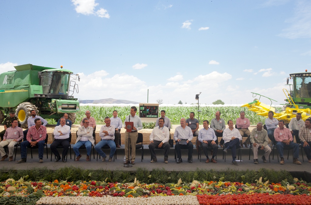 Anunció Peña Nieto inversión de 94 mil millones en infraestructura para agua