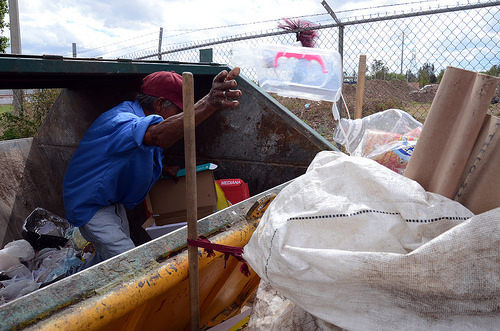 Pepenadores visitan hasta 100 veces un contenedor