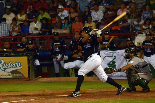 Se empata la serie entre Rieleros y Broncos