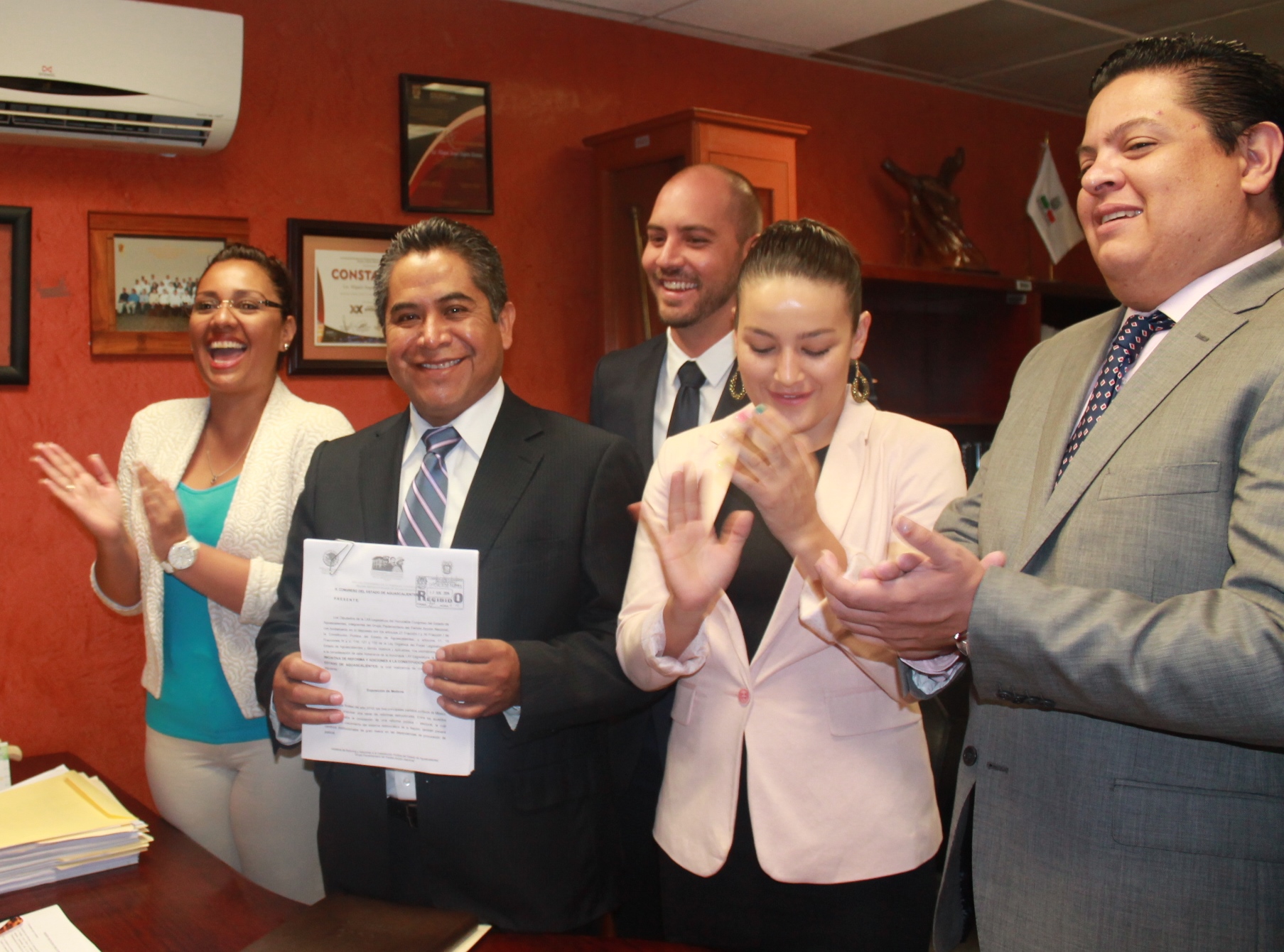 Presentó el PAN iniciativa de reforma constitucional en materia electoral