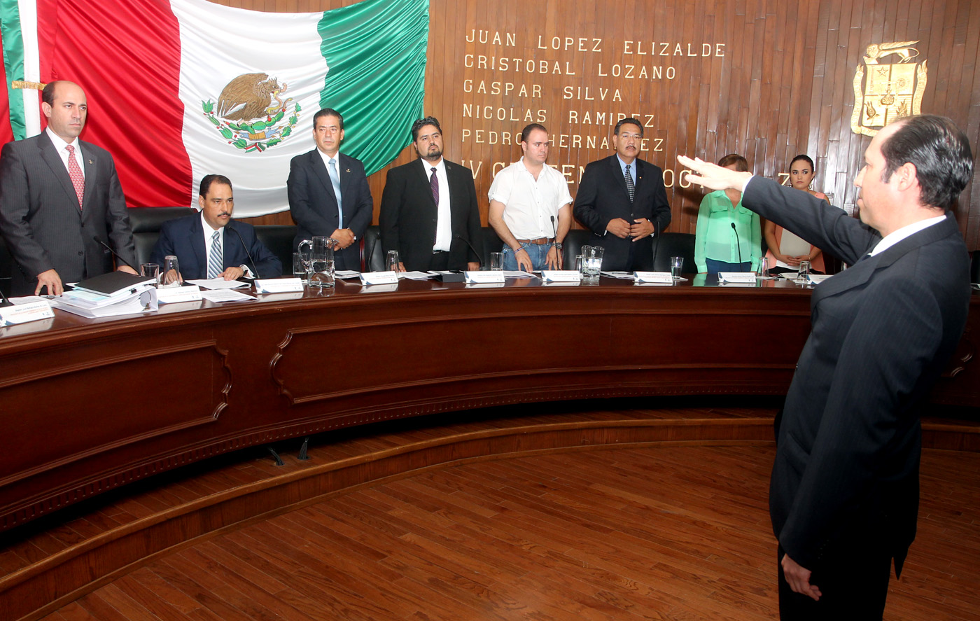 Tomó protesta nuevo secretario de Finanzas Públicas municipal