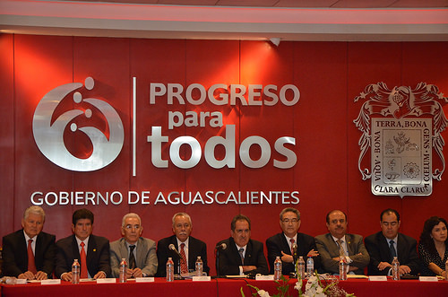 Regaña el gobernador a delegados porque no promueven