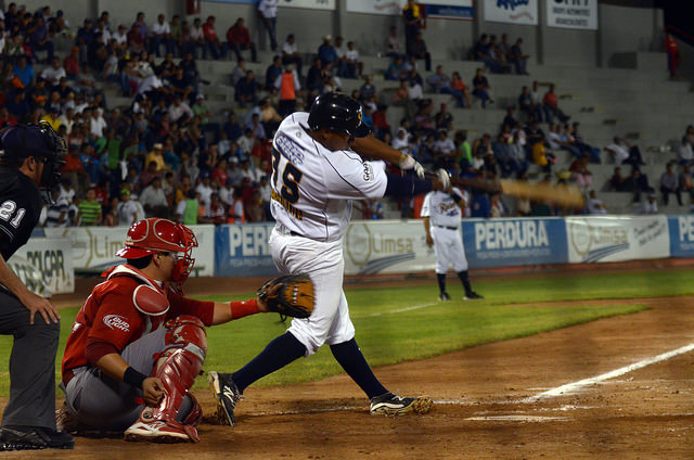 Un partido para Rieleros y otro para los Diablos