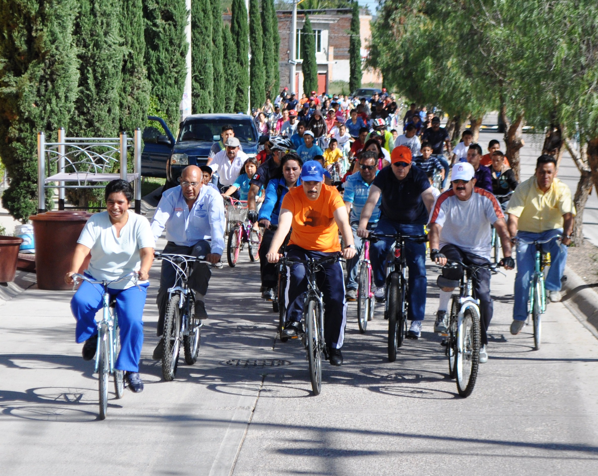El programa RodAndo con Nuestra Gente reunió 300 participantes en Cañada Honda