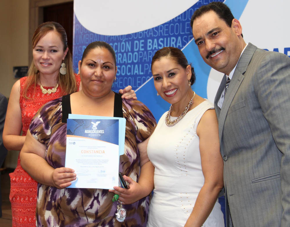 A través del IMMA, se hizo entrega de constancias del Taller de Capacitación a Mujeres Emprendedoras