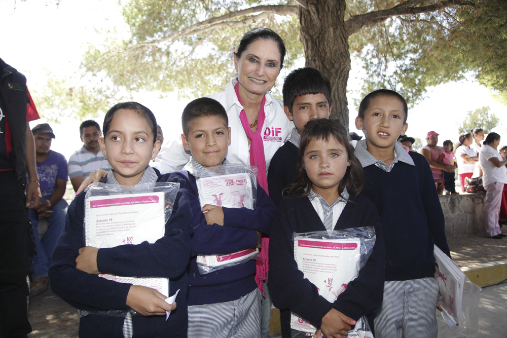 Entregará DIF estatal mobiliario, material y 60 mil paquetes escolares