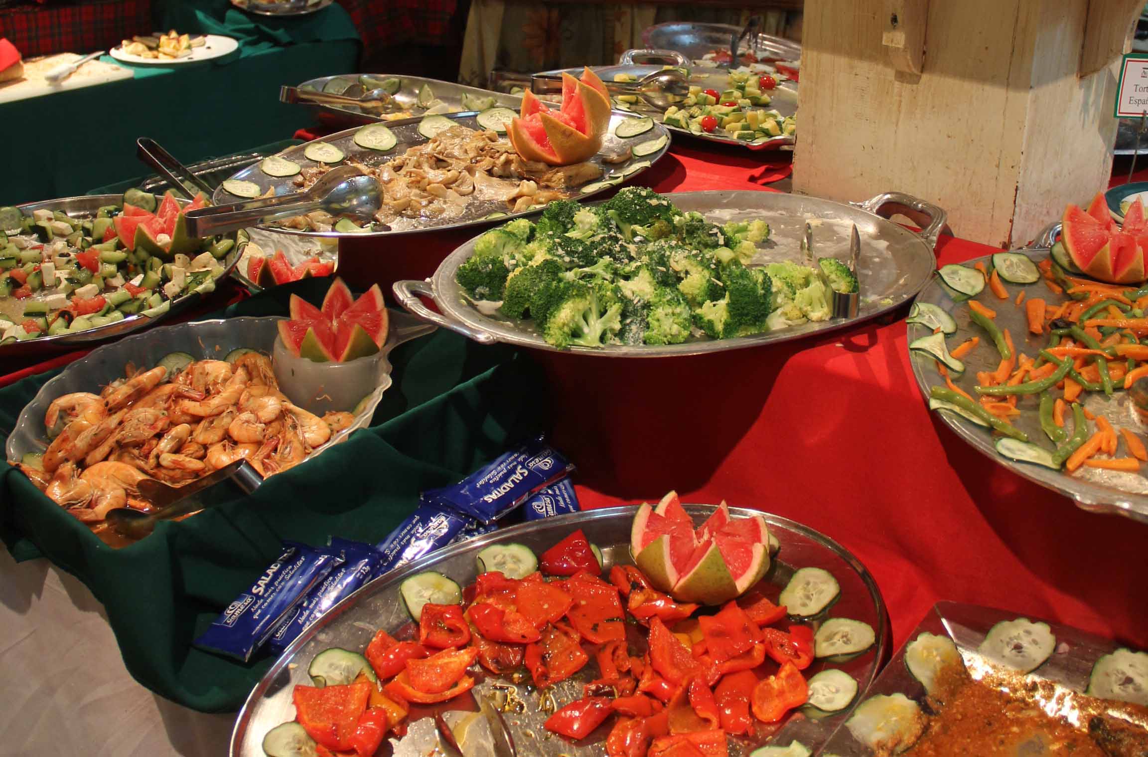 Solicita la CROM a restauranteros no exhibir empleados problemáticos por internet