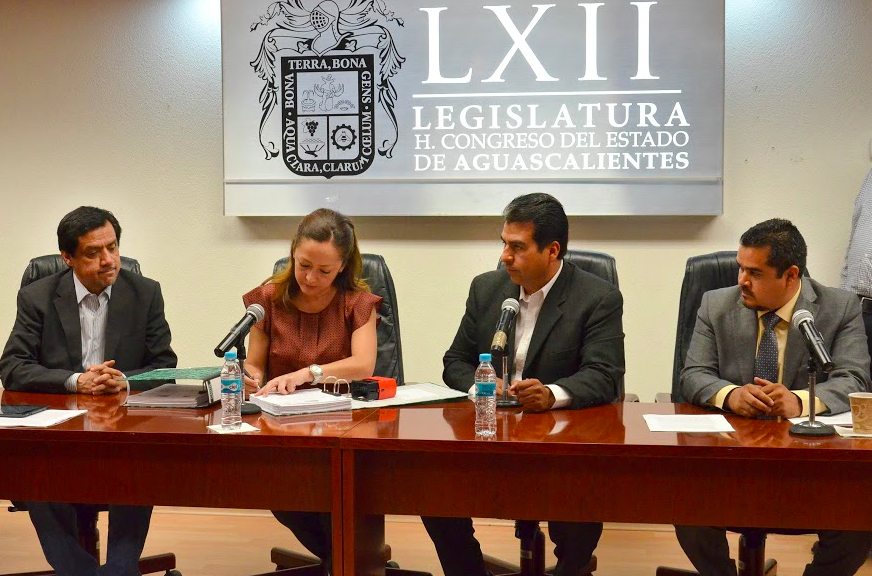 El perredismo presentó su propuesta de nuevo Código Electoral del Estado