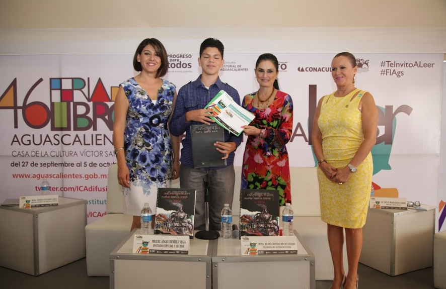 Presentan edición en Braille del libro La Convención de Aguascalientes de 1914