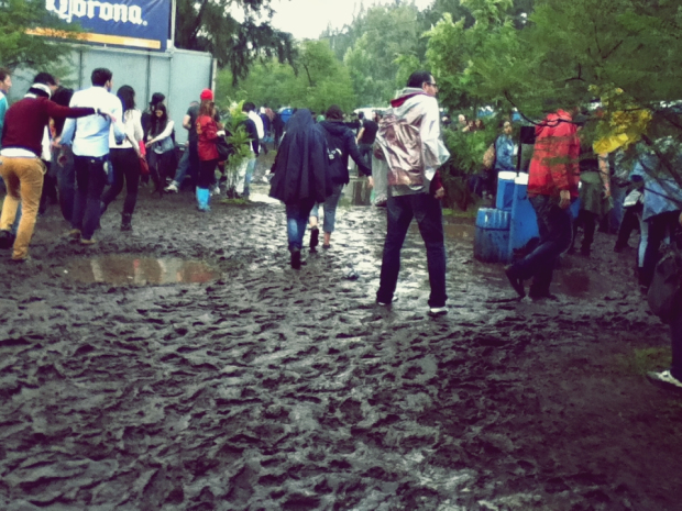 /AUTONOMÍA 101: Corona Capital 2014 / Los argumentos débiles de la FEUAA y la misma UAA