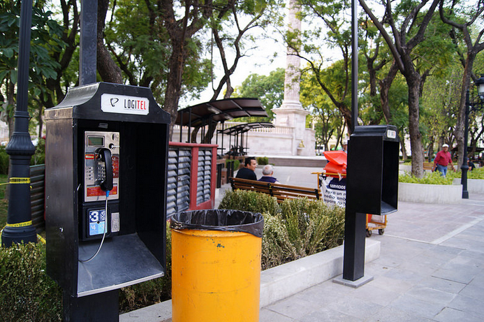 Gobierno estatal tenía contemplado instalar 18 casetas telefónicas en la Plaza de la Patria