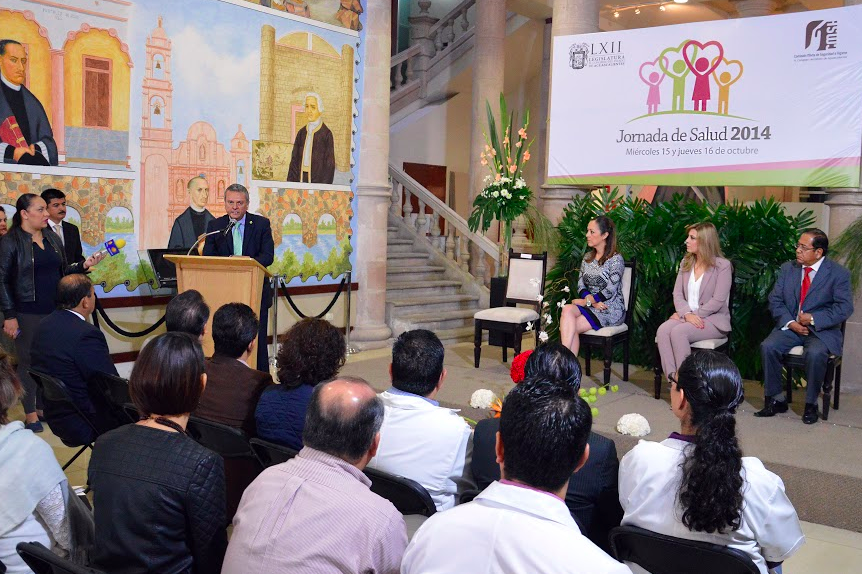 Facilitan médicos particulares al personal del Poder Legislativo