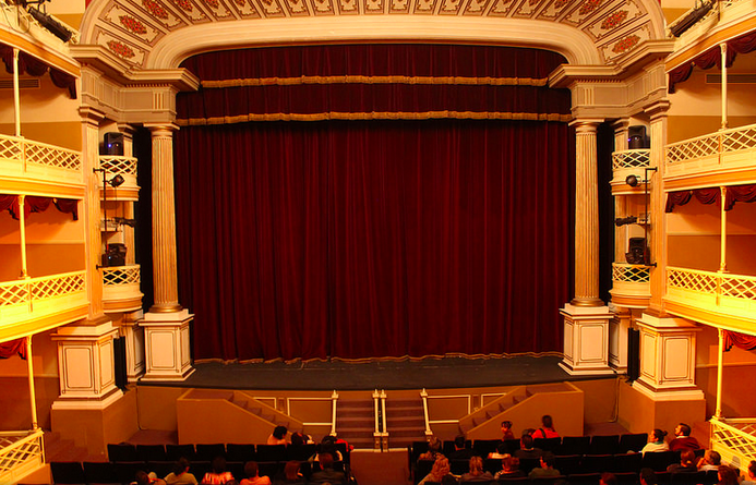 ESCÉNICA, proyecto sobre teatro y danza no convencional