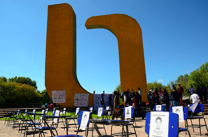 Estudiantes de la UAA se unen a protestas globales por normalistas desaparecidos