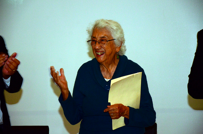 Entrañable Dolores Castro (1923-2022)/ Bajo presión 