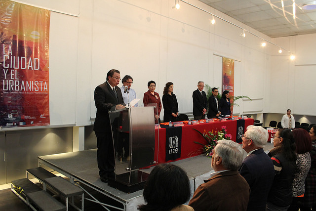 Celebra la carrera de urbanismo 34 años con “La Ciudad y el Urbanista”