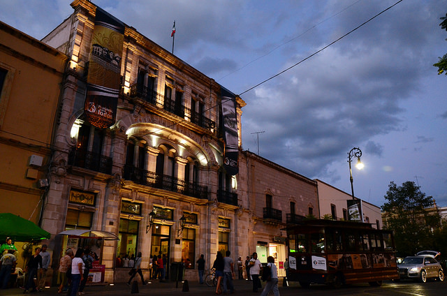 Piensan diputados en métodos para suprimir los gastos excesivos