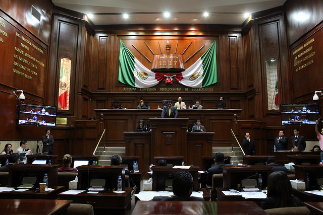 Crónica de un debate insulso sobre un tema grave