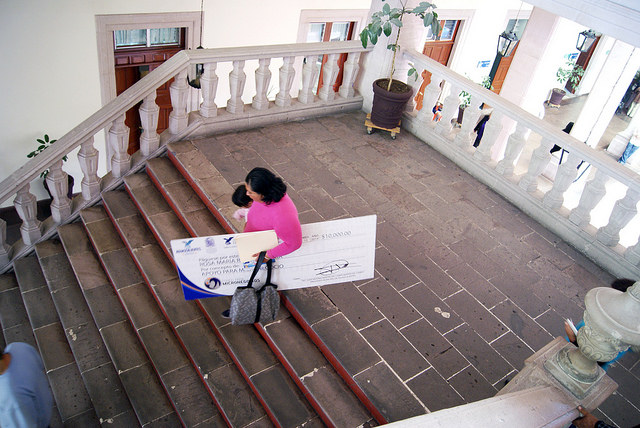 Entregó municipio capital más de un millón de pesos en microcréditos