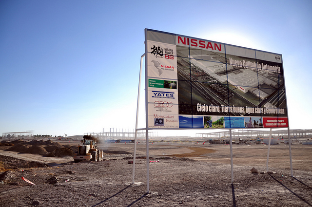 Otorgarán 60 becas para que estudiantes se especialicen en la industria automotriz