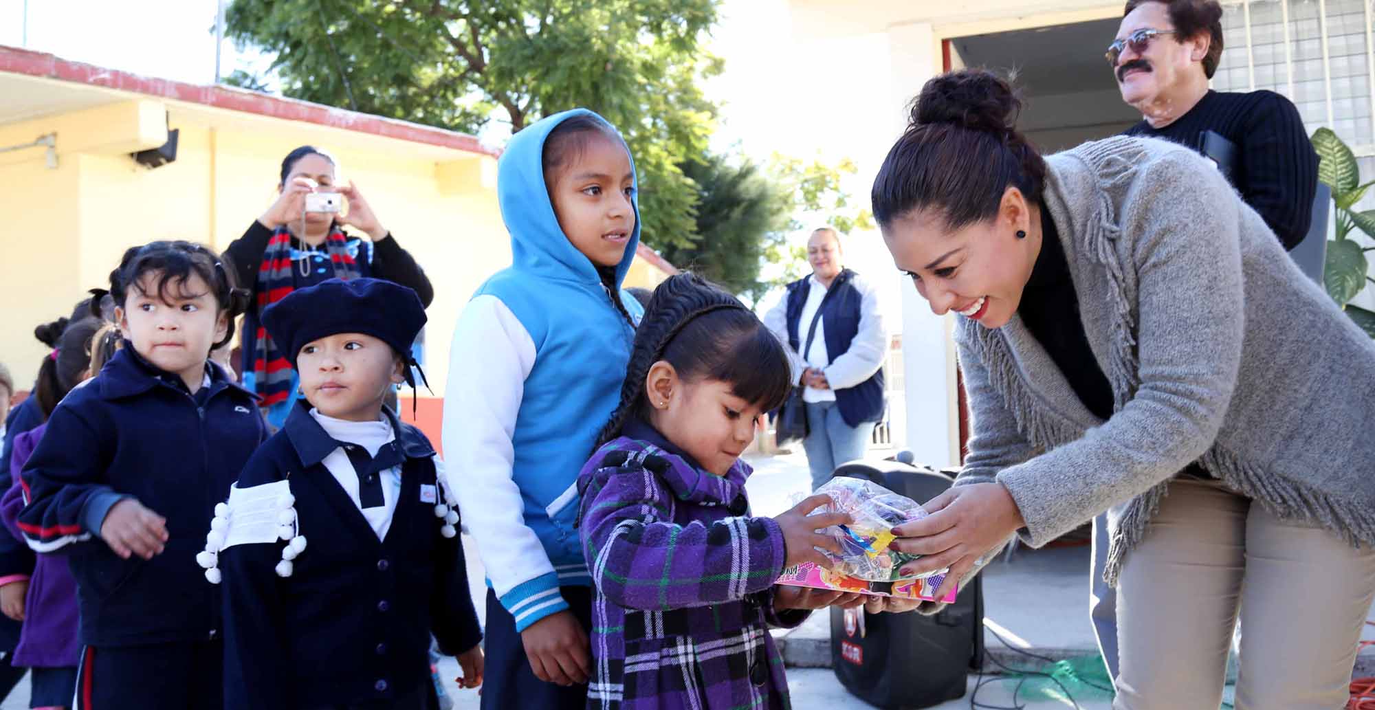 Comienza DIF Aguascalientes gira navideña