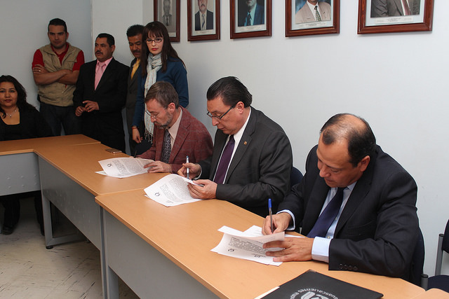 Cede Sindicato de Trabajadores de la UAA; acepta aumento salarial del 4.2%