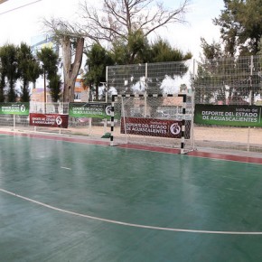 15894385363_f81fa41fda_z