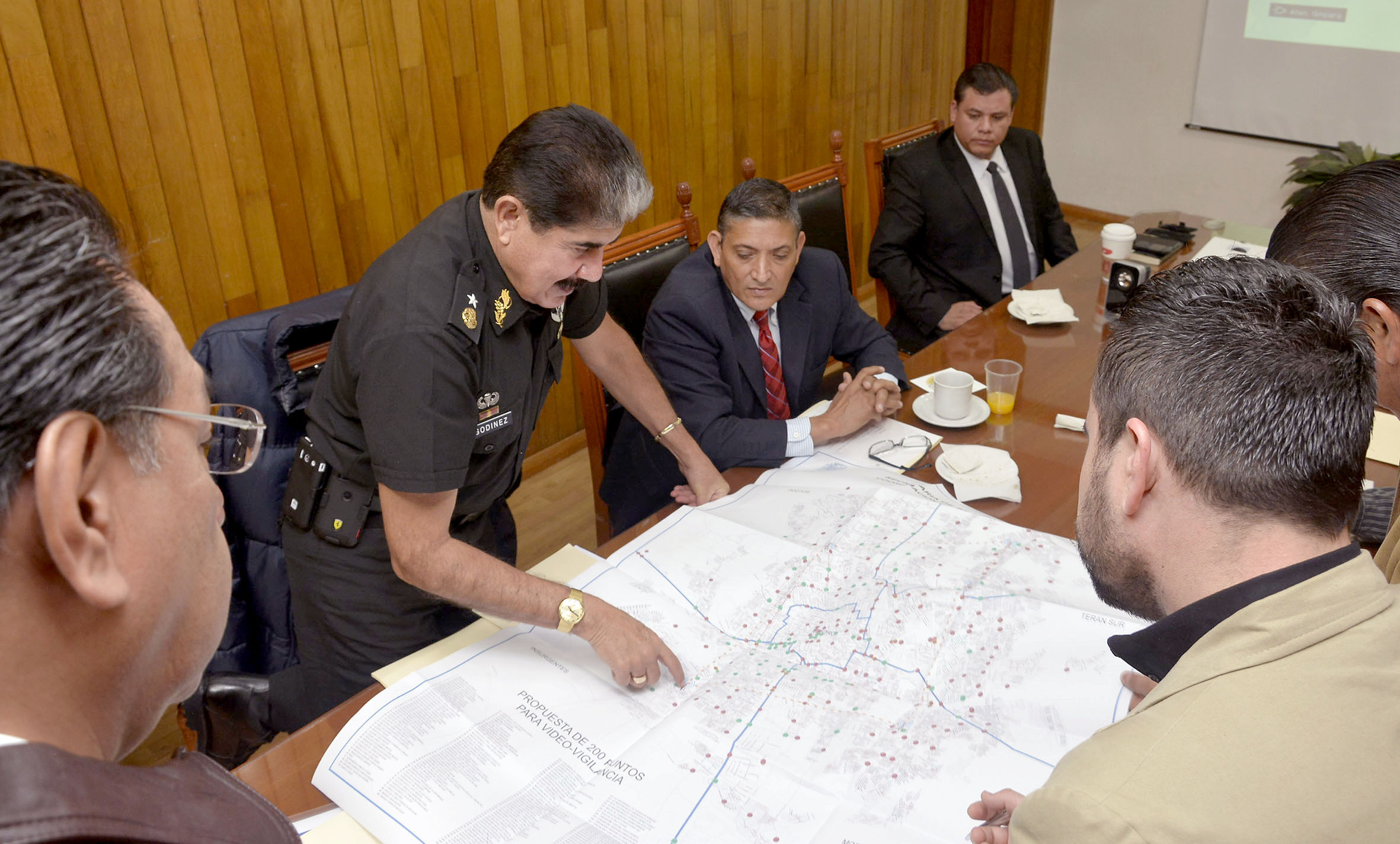 Presenta secretario de Seguridad Pública Municipal informe de trabajo a regidores