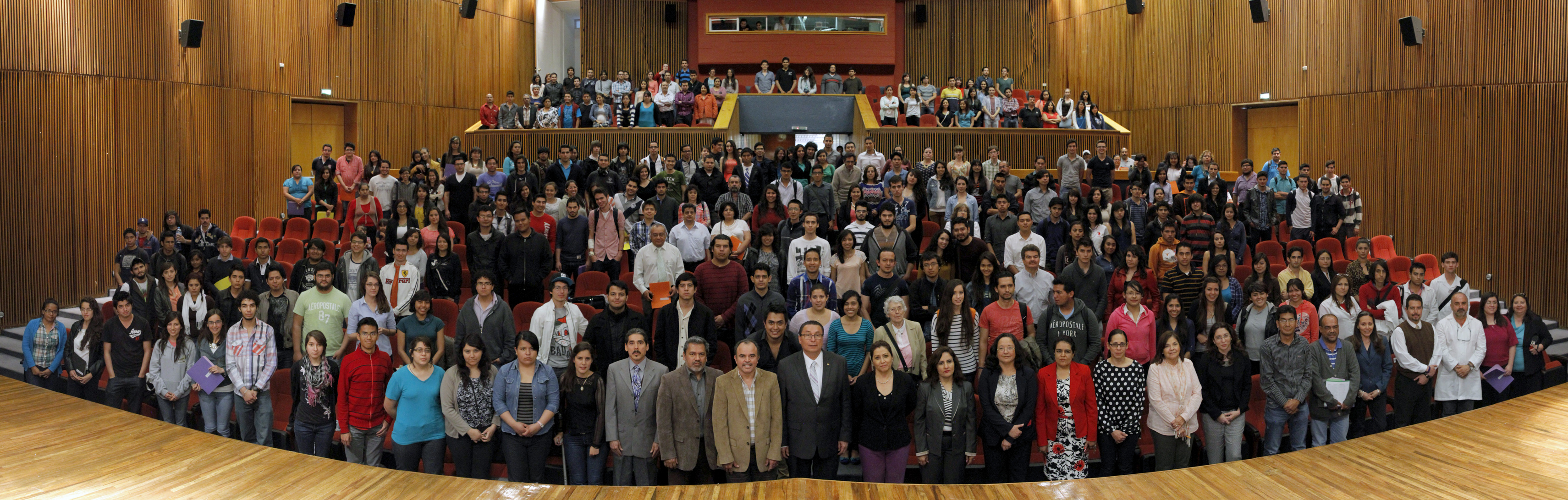 Reconocen a los mejores del Centro de Ciencias Básicas de la UAA