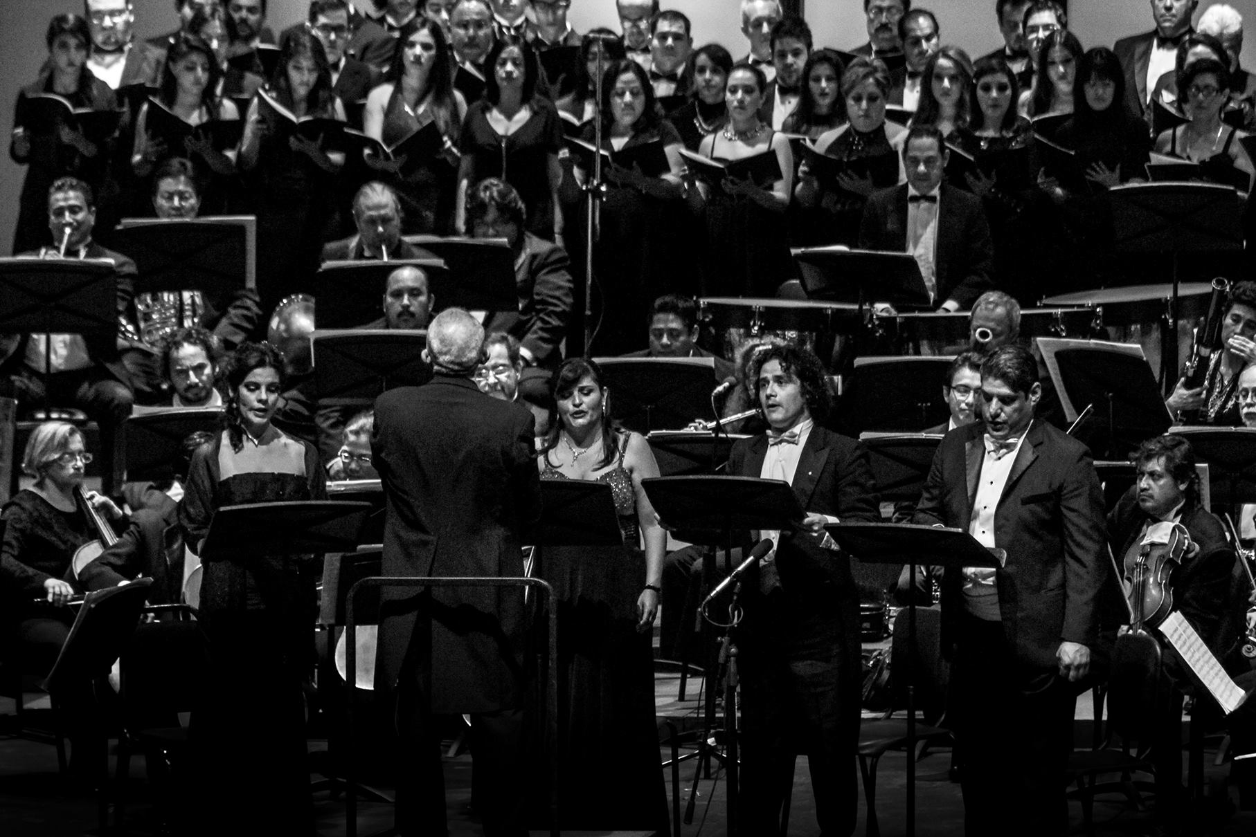 Sinfonía coral / Orquesta Sinfónica de Aguascalientes, por Rodolfo Popoca