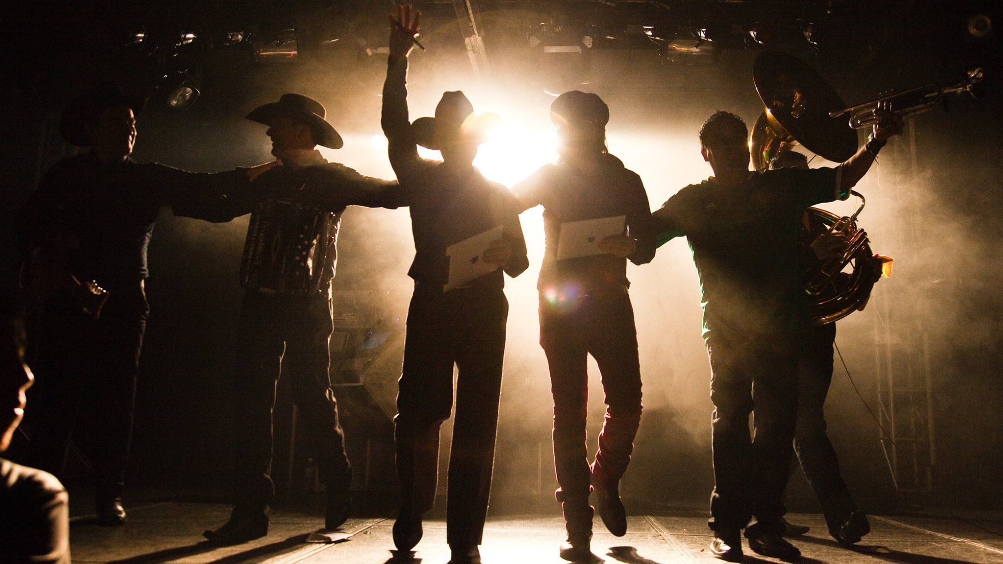 Los músicos también debemos entrarle al tema de la problemática política y social: Fussible y Bostich