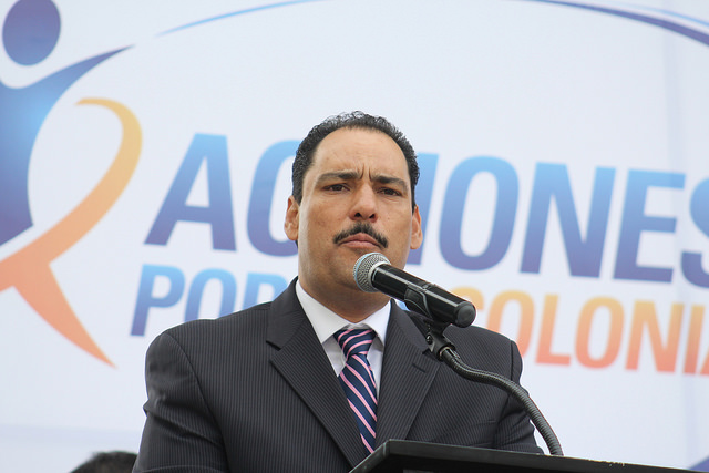 Ofrece alcalde capitalino créditos a comerciantes que han cerrado por obras