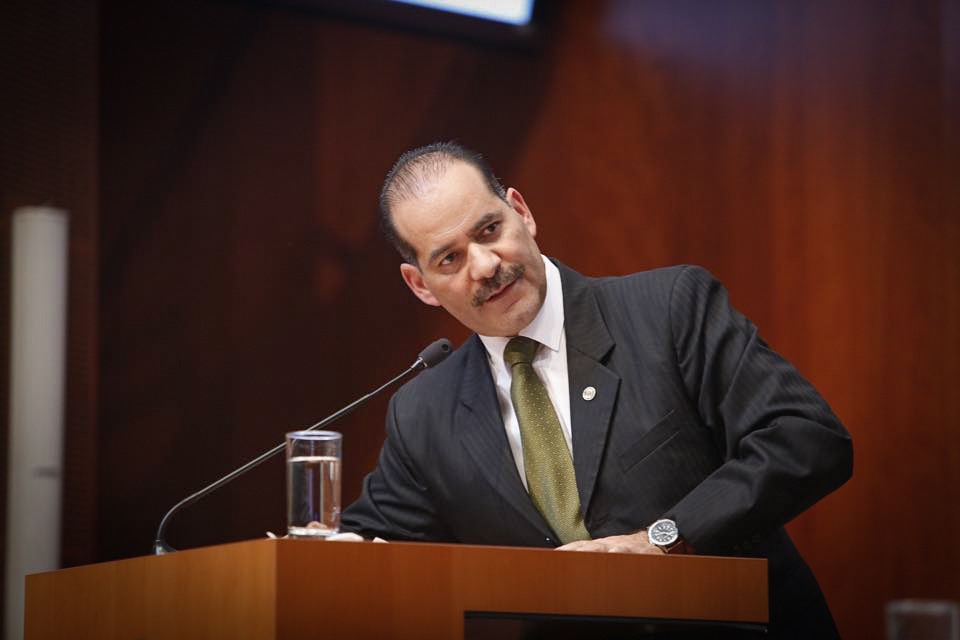 Proponen ofrecer estímulos de 50% del salario efectivamente pagado a quienes contraten madres solteras